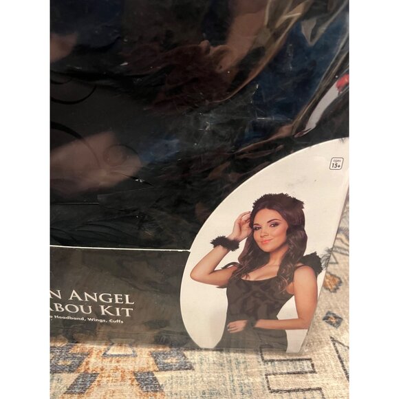 Women’s Fallen Angel Marabou Kit -‎ Halo Headband Wings Cuffs Dark Gothic NEW - Picture 3 of 4